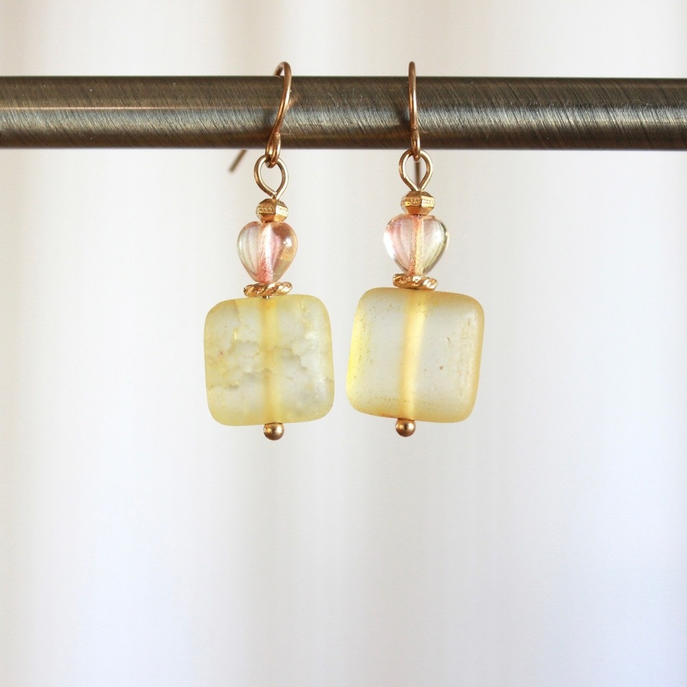Yellow Frosted Square Glass Heart Drop Earrings Gold Tone‎ Boho Pink G2